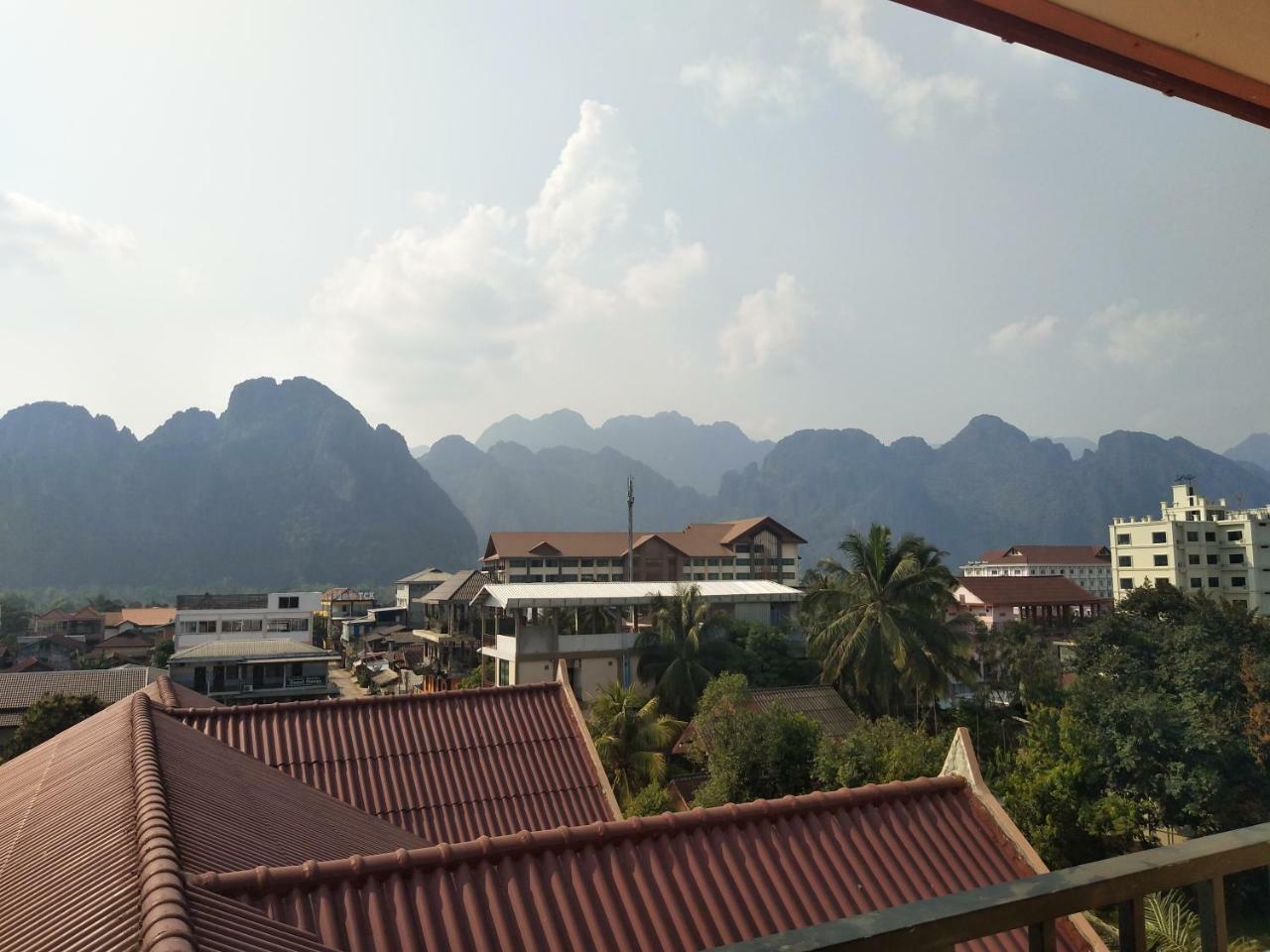 Pangu Hotel - 盘古酒店 Vang Vieng Exterior photo